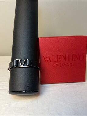 Valentino Garavani V Logo Leather Bracelet Black Red Bicolor Size 16cm